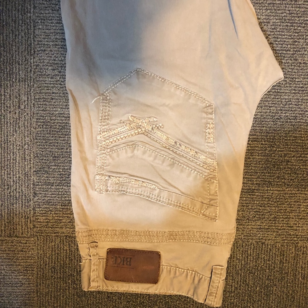 Men’s BKE khakis size 32
